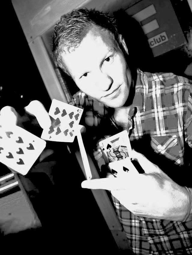 Street Magician Liam Walsh performing close up magic at ONE CLUB in Worthing